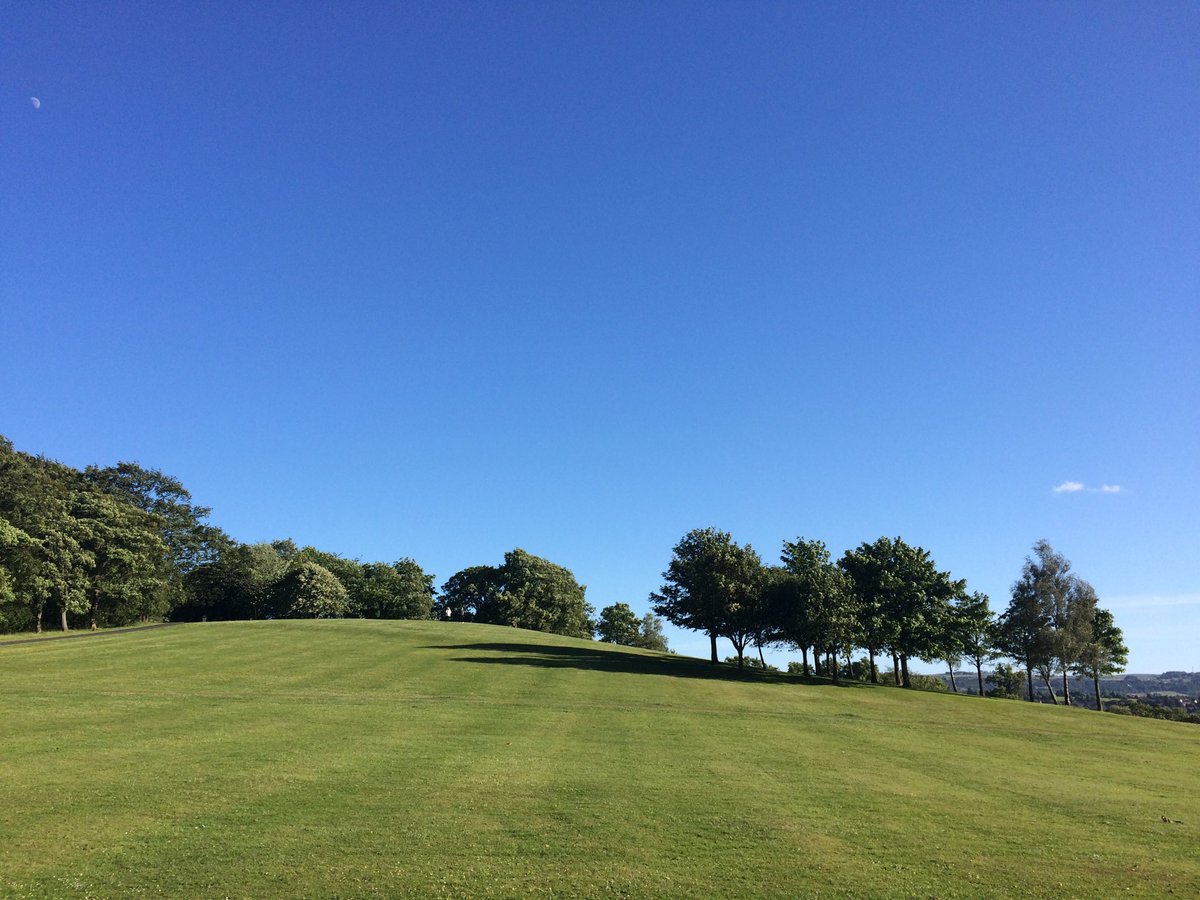 shephard_mark's tweet photo. Sure is #PrettyinPaisley #FriendsofBarshawPark β€π https://t.co/0f51IMdUMg