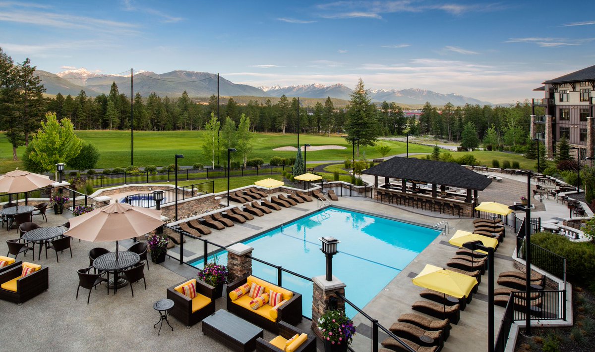 CopperPointBC's tweet photo. Our pool is open and ready to welcome you! #summer #copperpointresort #warmsideoftherockies https://t.co/ocUbVqD4cI