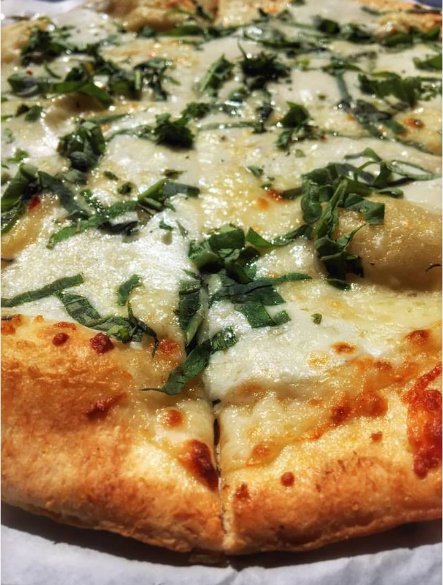 Have you had our new Lunch Combo yet? Get in here and enjoy a slice and salad or 1/2 pasta and a salad for $10! 

#rooftopizza #lunchalfresco #lunchcombos #santafe #howtosantafe #simplysantafe #alfrescodining #patiodining #summerinsantafe