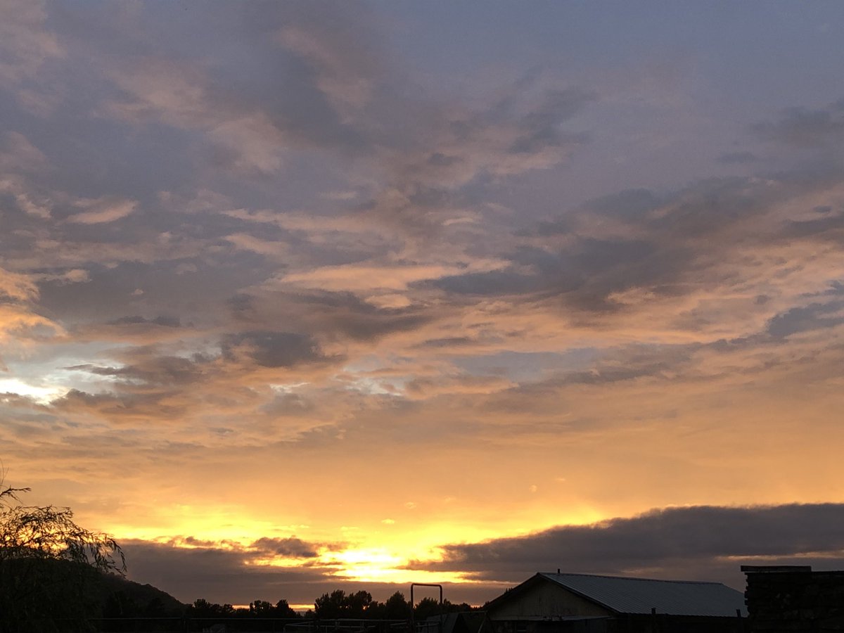 caseyann_98's tweet photo. Sunsets never fail to make me fall in love with life ♥️ https://t.co/fXqACCI9kl