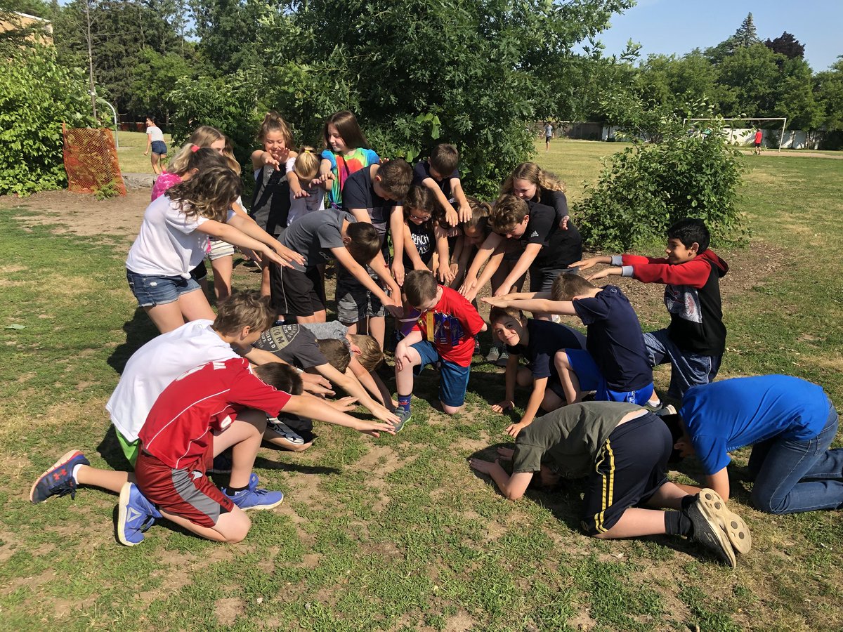 Ms__LAnderson's tweet image. Congrats to D.P. in all of his great efforts yesterday at th #hdsb #SATM2018. You made us proud here @JTTschool, especially #class52 💕🙌🏻🏅