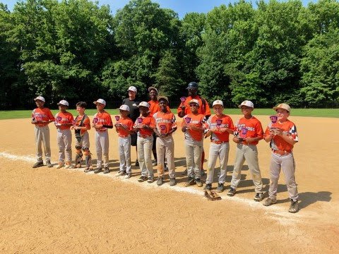 dirtUPbulldogs's tweet photo. Congrats @10UBulldogs @BBGCBaseball on another awesome season! Finishing as champions in our division was a great finish to our season long journey. #bowiebaseball #bulldogbaseball #orangeandblack https://t.co/87HNQ9i0ZO