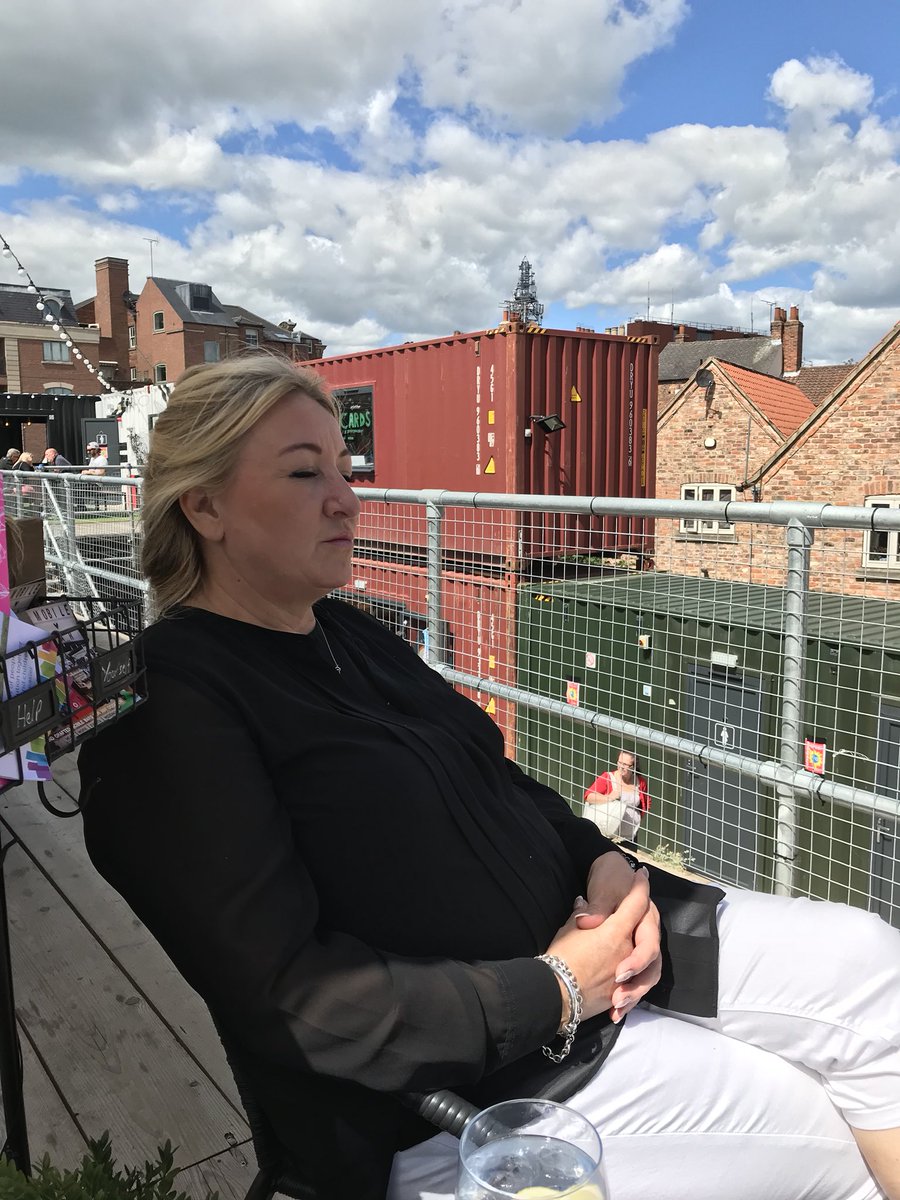 maltingsyork's tweet photo. Nice pint of @TurningPointbco Disco King in @BnhoB @Spark_York with @DragonsPantry in the sunshine... Supporting @indieyorkmap 👍🏻 https://t.co/6Fk8KpdICj