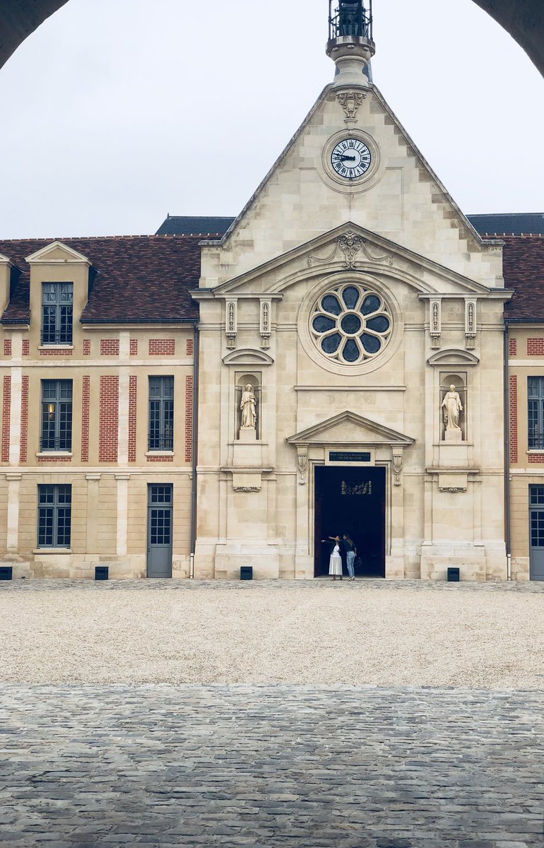 Tatianajama's tweet image. Incredible experience for the #kering #Media &amp;amp; #Innovation Day 🤖❤️ #pitch #church 🙏🏼 @KeringGroup @Lararouyres @VisualBot_