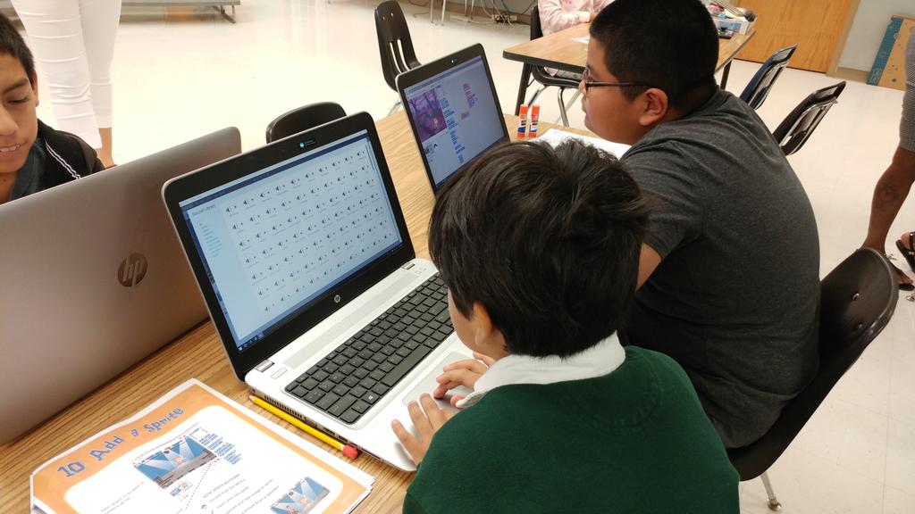 HLELeaderInMe's tweet photo. Students coding and creating music videos with Scratch. #CCPSSTEM #CCPSSuccess https://t.co/HzrvDJswcx