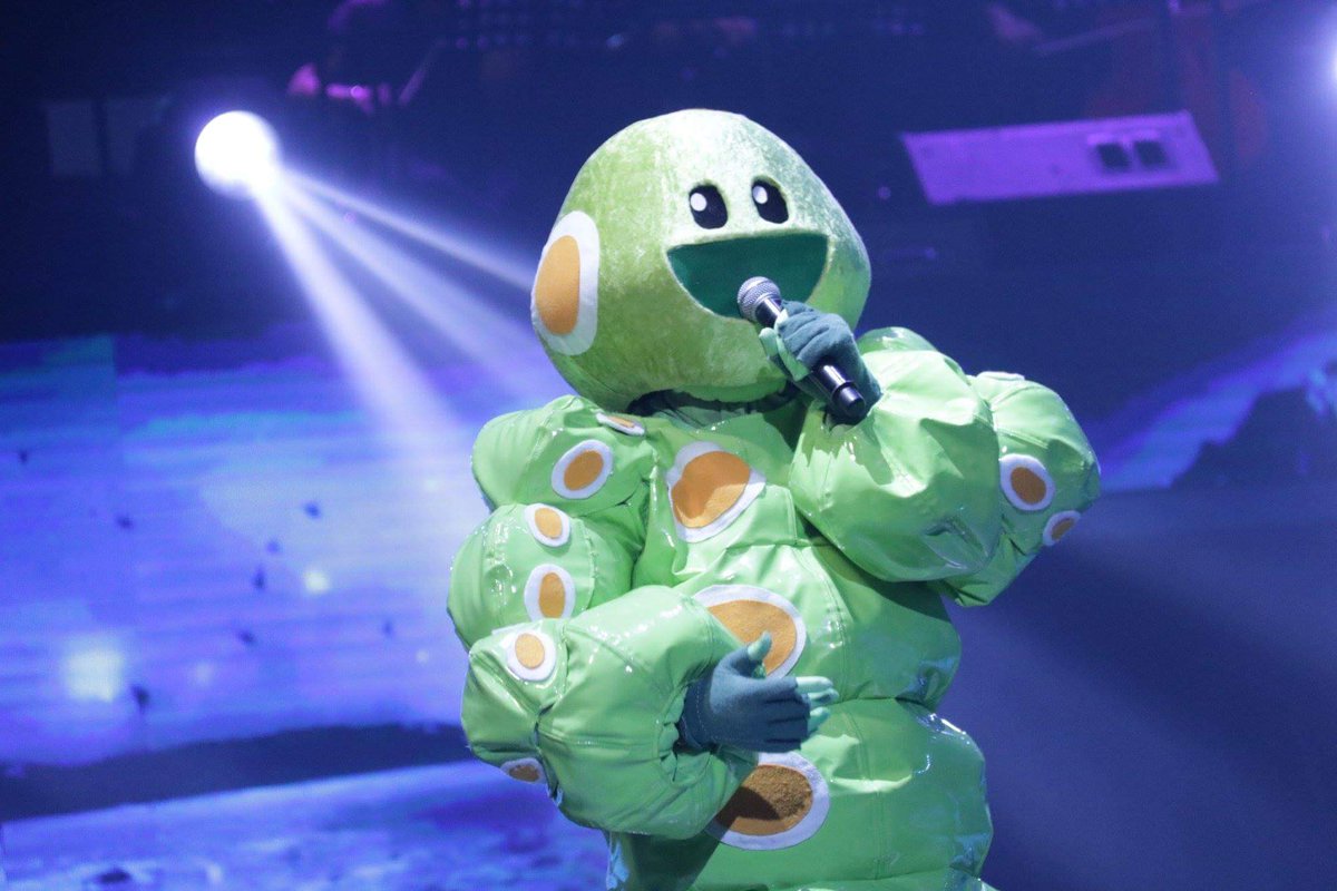 real_pla's tweet photo. คิดตึ๋งจังนุ้งหนอน~ #หน้ากากหนอนชาเขียว #themasksinger4 #themasksinger3 https://t.co/GiAYMQNi0V