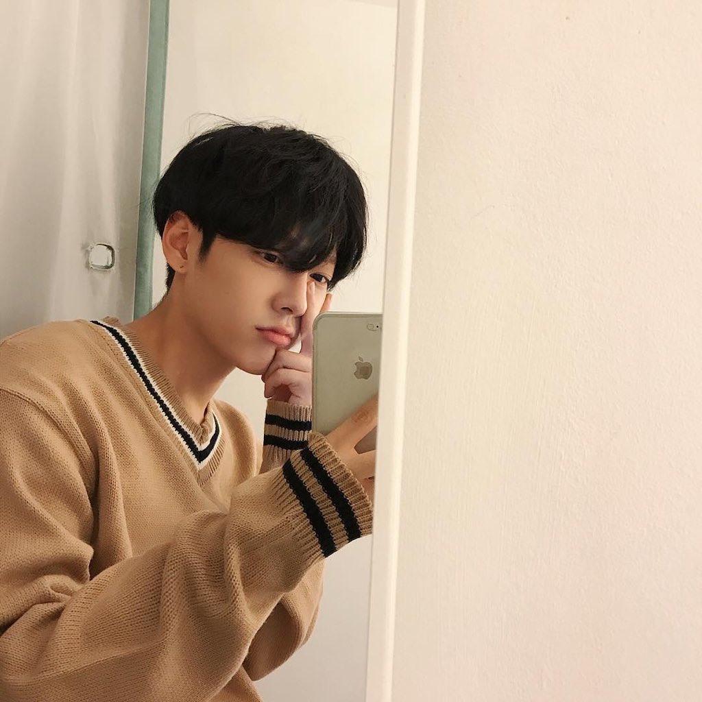 Model : Park Hyungseok 
Follow : instagram.com/92_hyungseok

-----
#aboy #aboyaddict
#WeknowWhatAgirlWant 💋