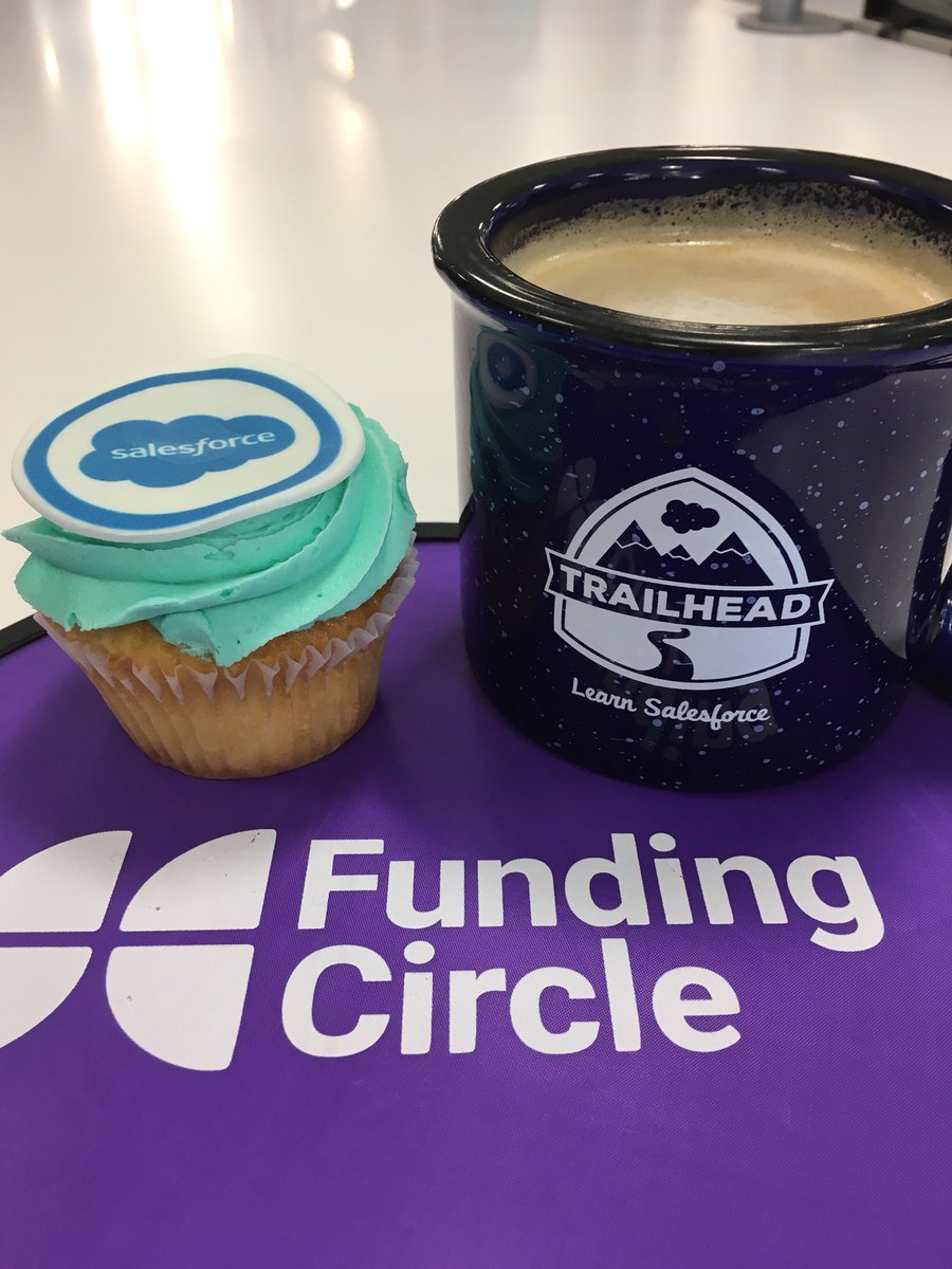Amandabn1's tweet photo. Time for a quick break and a @salesforce cupcake at Funding Circle https://t.co/yf5TfzhgGi