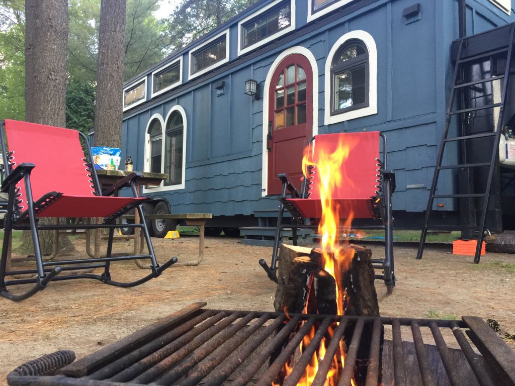 seattletinyhome's tweet photo. The best way to vacation is to take your home with you! #THOWs #tinyhouse #tinylife #travelingtiny https://t.co/II9cghXra4