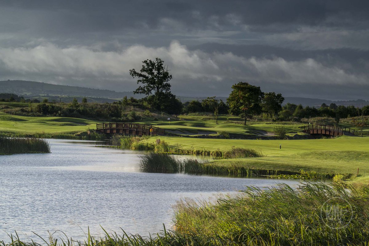 WoBeGoDe's tweet photo. The #GreenIsle AKA #Ireland is one of our favorites, use #ShipSticks on the next trip. Here's a chance to try it for free. #golf #travel https://t.co/6Sl4SUMZjH 

Photo: @kevinmarkham https://t.co/BgaUJhfl0B