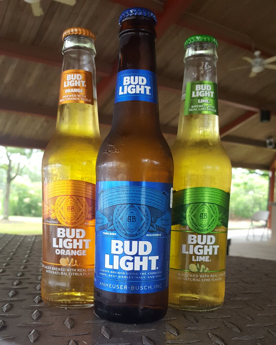 ABDistributing's tweet image. Assemble the Bud Knights and avoid the #pitofmisery! Its the first day of #Summer! 🍻