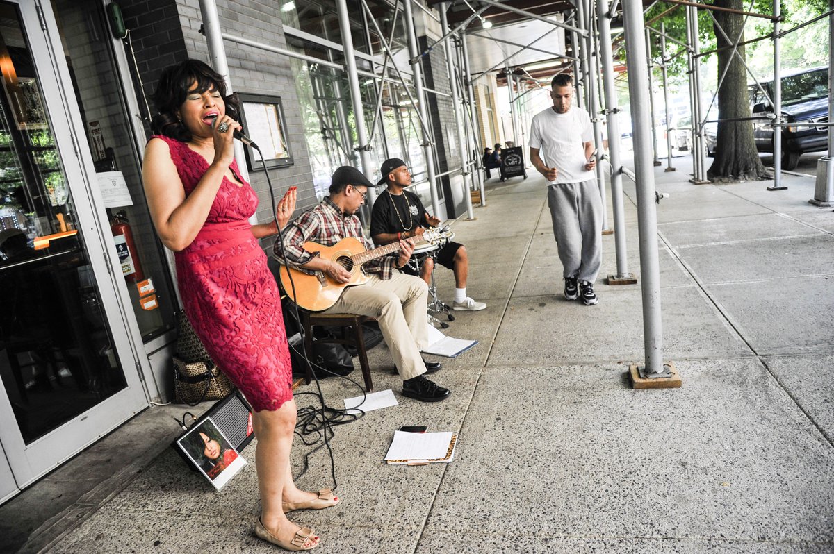 Today's the day! #MakeMusicDay is bringing music to YOUR town–to your streets, buildings, parks, and other public spaces! Follow along with us here and use the official hashtag #MakeMusicDay to show us how you're celebrating with us today! Get outside and enjoy the music!