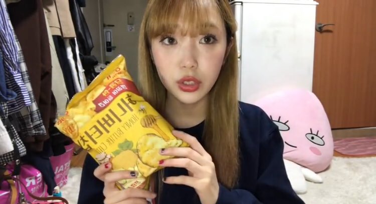 韓国留学生momona