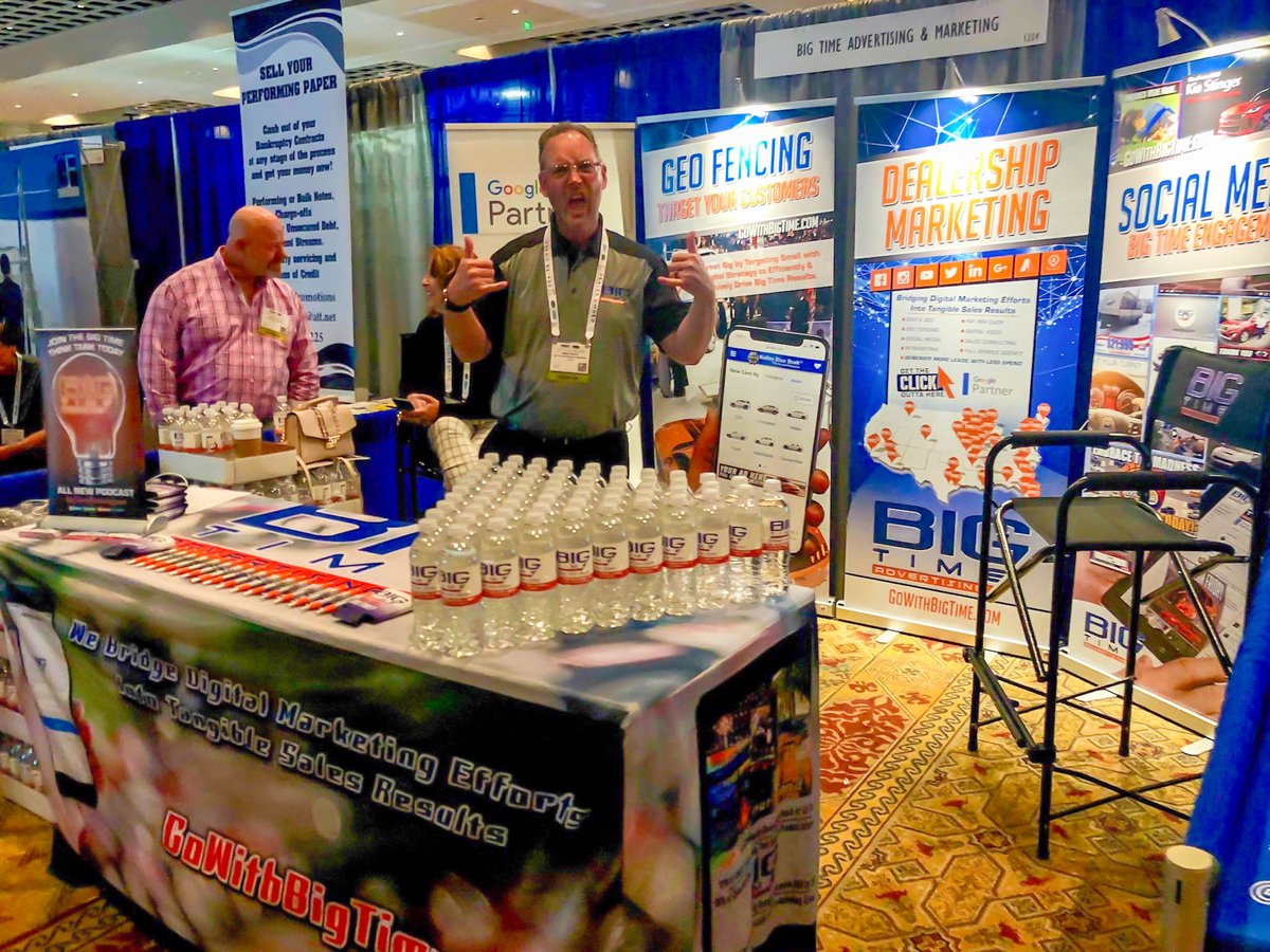 BigTimeAutoAds's tweet photo. @Brad_White2 representing at the Big Time Booth. https://t.co/poPHzrZtqu is scaling dealerships down here @_NIADA
#NIADANABD18 #NIADA #DigitalMarketing #BigTimeAdvertising #AutomotiveAdvertising #BigTimeThinking https://t.co/3V1vyZVOTM
