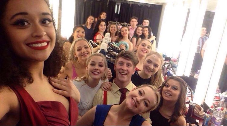 Evaasioon's tweet photo. #SelfieDay with @theMTAonline class of 2018 - throwback to #SOSN17 #themtaway https://t.co/UcUIj0GR40