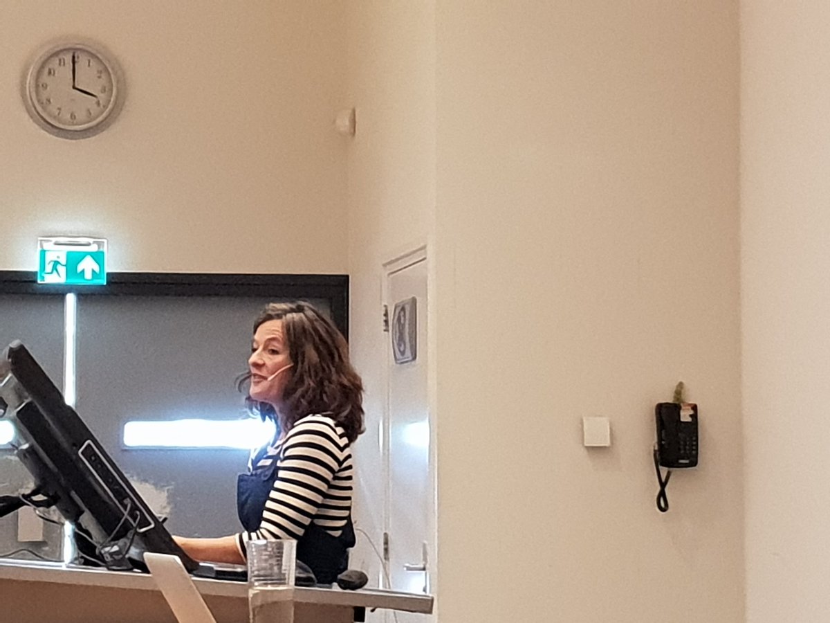 ipic2018's tweet photo. Manon Ossevoort shares her story about following your dreams and howto convert your dreams in reality! #ipic2018 https://t.co/1S6U9zLvd2
