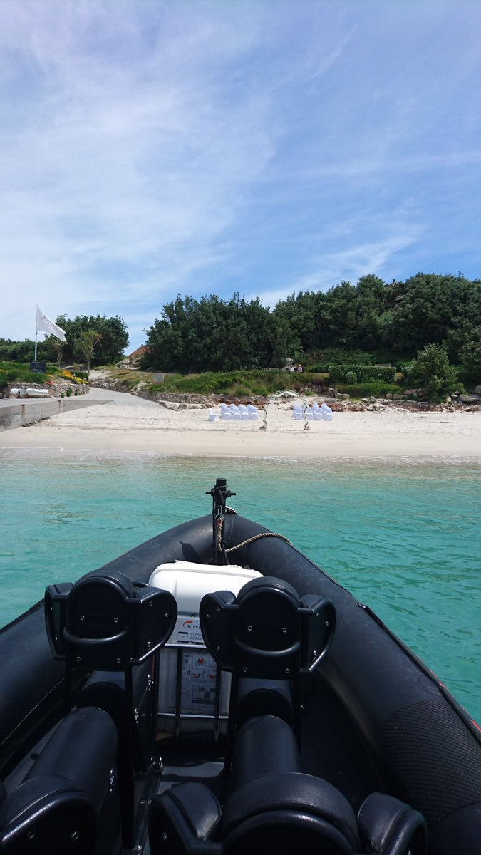 FastboatScilly's tweet image. Not a bad spot to hold your wedding in the UK @KarmaResorts @visitIOS