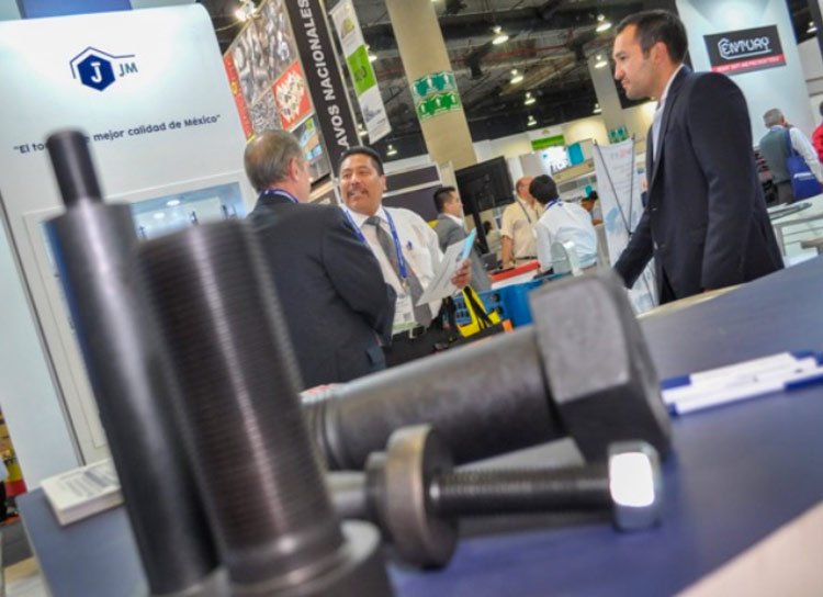 Manufaturalatam's tweet photo. Careintra y Fastener Fair México firman acuerdo de cooperación que incluye beneficios en tecnología innovadora de fijación industrial para socios de la Cámara Regional. Consulte esta noticia en: https://t.co/iQyMe0RuPB
@fastenerfairMex #FastenerFairMex @careintra https://t.co/Mei6GIw3t9
