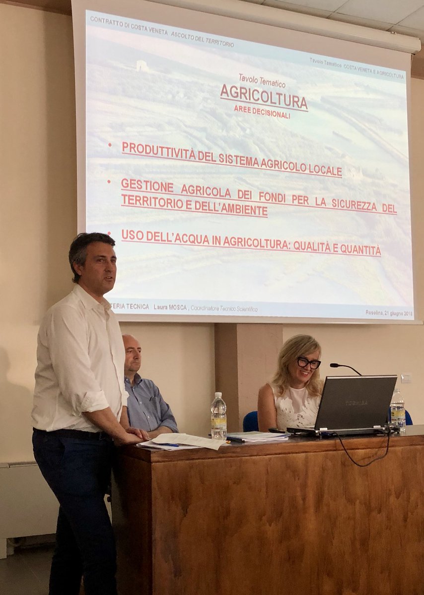 ContrattoCOSTA's tweet photo. 🌾💧Tavolo Acqua e Agricoltura
🗣Introducono Grossato, vice sindaco #Rosolina, assessore  #agricoltura Gazzola e l’arch. Mosca, responsabile tecnico-scientifico.
Presente anche Nicoletta Bajo, #ISPRA Nazionale. https://t.co/rcsTTY5iVi