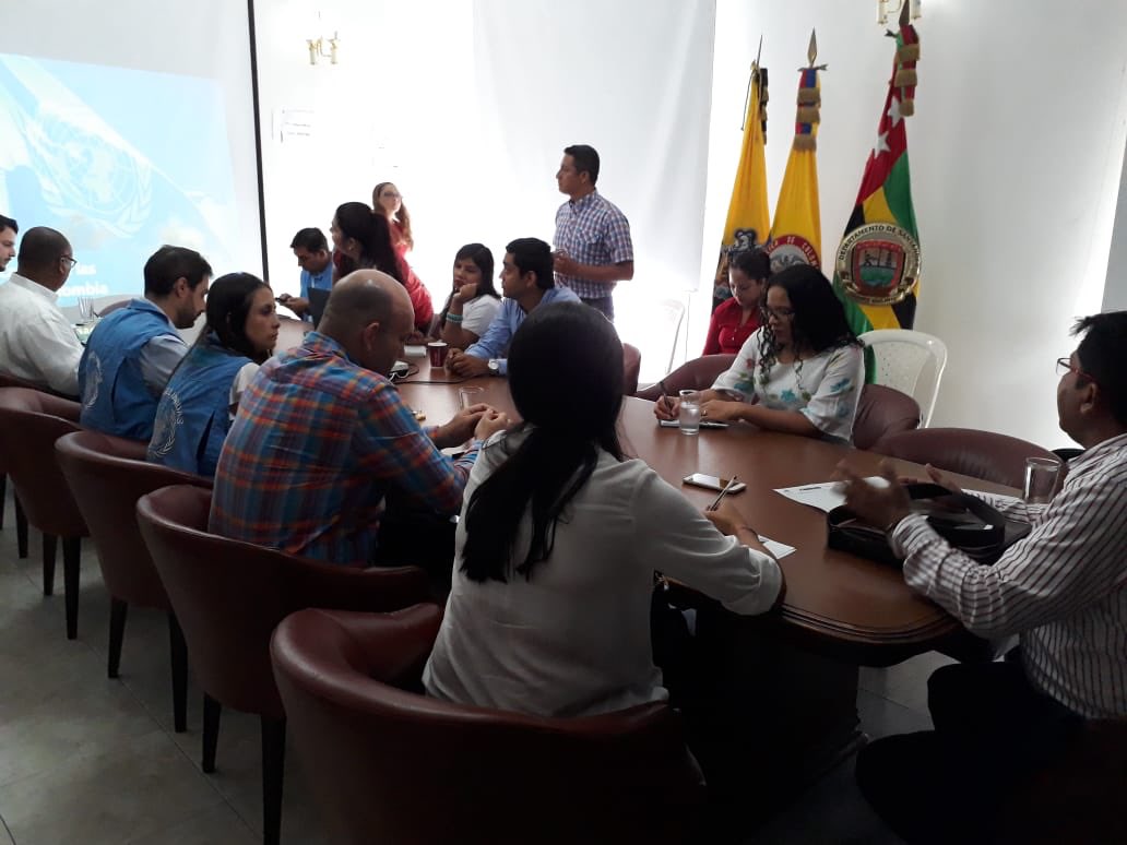 BMM_FARCEP's tweet photo. Junto a la Agencia de reincorporación nacional,  @MisionONUCol y la alcaldía de Barrancabermeja reactivamos la mesa de pos conflicto; todo esto en el marco de la reincorporación. https://t.co/1pUYLJ303t