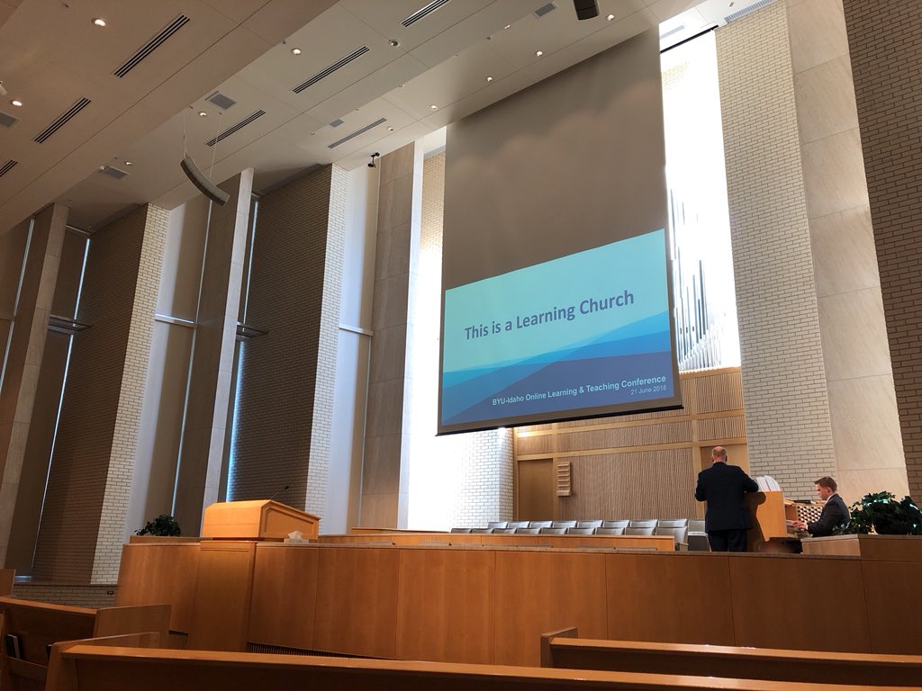 bbairdgen's tweet photo. Keynote address at the #OLTConf https://t.co/963O1RE3yT