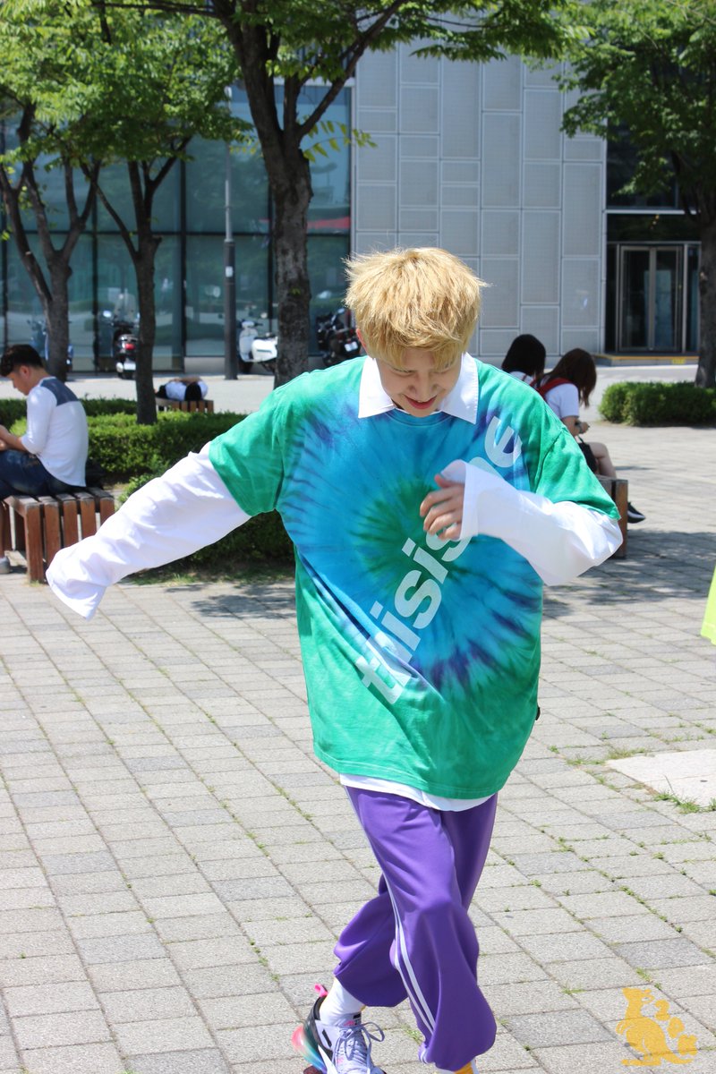 sodap0pdream's tweet photo. 210618 - Mini Fanmeet
Do not remove watermark.
Credit: @24Kangaroo
#24k #Jeonguk #Changsun #Kiyong #Jeonguk #투포케이 #정욱 #창선 #기용 #진홍 #24kangaroo #minifanmeet @24k_Uk @24k_changsunny @24K_KiYong0325 @24K_JinHong https://t.co/5u9HE05Ni3