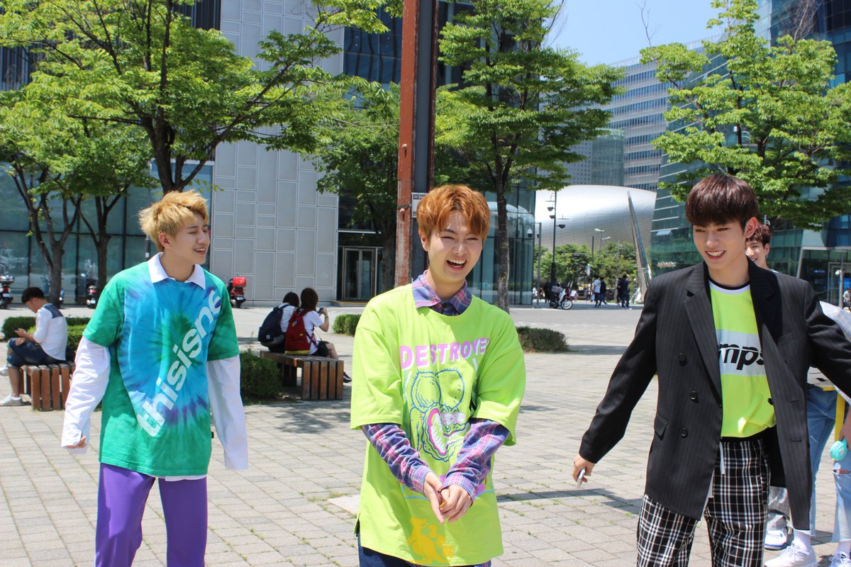 sodap0pdream's tweet photo. 210618 - Mini Fanmeet
Do not remove watermark.
Credit: @24Kangaroo
#24k #Jeonguk #Changsun #Kiyong #Jeonguk #투포케이 #정욱 #창선 #기용 #진홍 #24kangaroo #minifanmeet @24k_Uk @24k_changsunny @24K_KiYong0325 @24K_JinHong https://t.co/5u9HE05Ni3