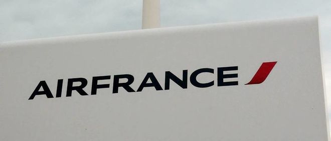 twintair737's tweet photo. "Responsable de La Qualité Client chez @airfrance " @thomaslejeune12 Bonjour Thomas. En quoi Votre Fonction consiste-t-elle ? Merci. Naguib de Lyon. 🇫🇷🛫🌐 #QualityEC @QualitePerf #QualitéPerf #AirFrance #TousAirFrance #AvGeek #PaxEx #Business #Travel #Voyage #Tourisme #France https://t.co/kuXObyBLe4