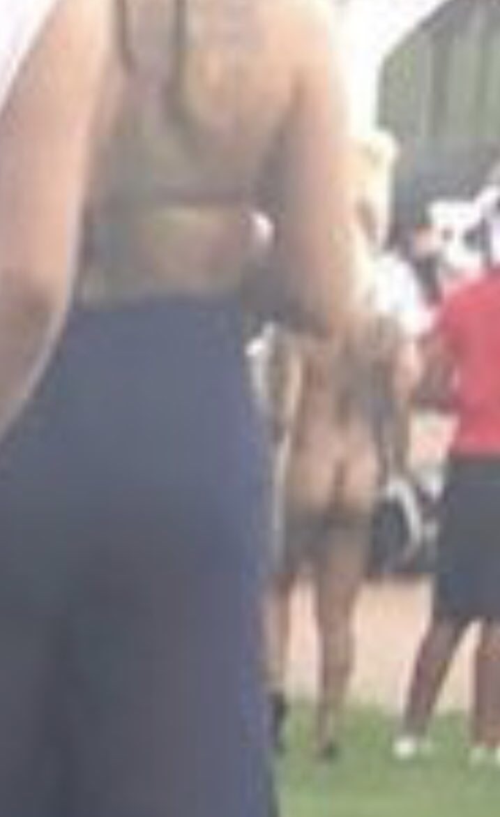 Dawg 😂😂😂 WTH kinda party is this with no pool in sight