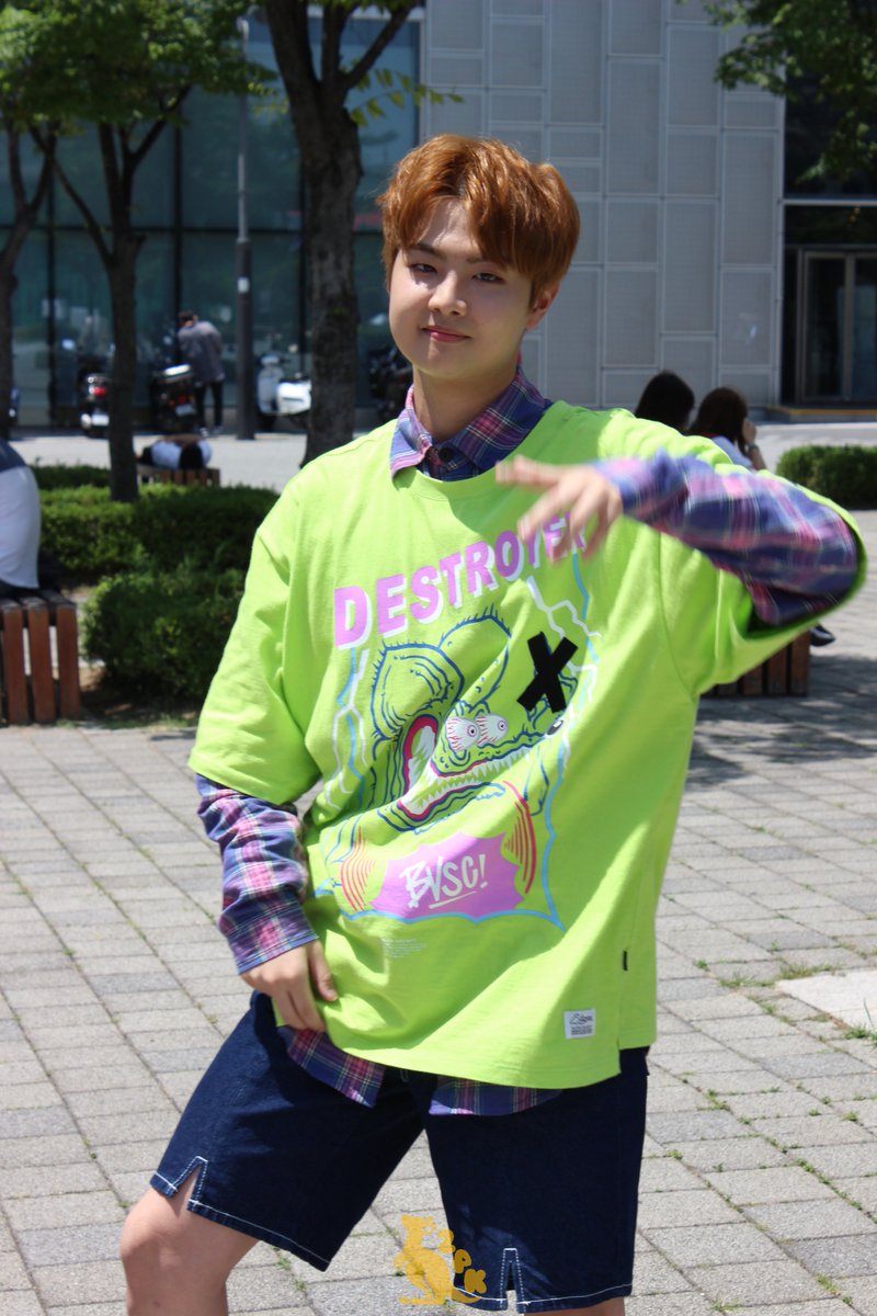 sodap0pdream's tweet photo. 210618 - Mini Fanmeet
Do not remove watermark.
Credit: @24Kangaroo
#24k #투포케이 #Kiyong #기용 #minifanmeet #24kangaroo @24K_KiYong0325 https://t.co/1Er5KiJEzb