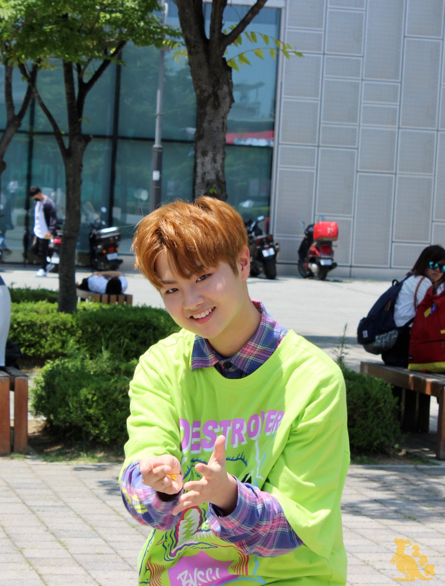 sodap0pdream's tweet photo. 210618 - Mini Fanmeet
Do not remove watermark.
Credit: @24Kangaroo
#24k #투포케이 #Kiyong #기용 #minifanmeet #24kangaroo @24K_KiYong0325 https://t.co/1Er5KiJEzb