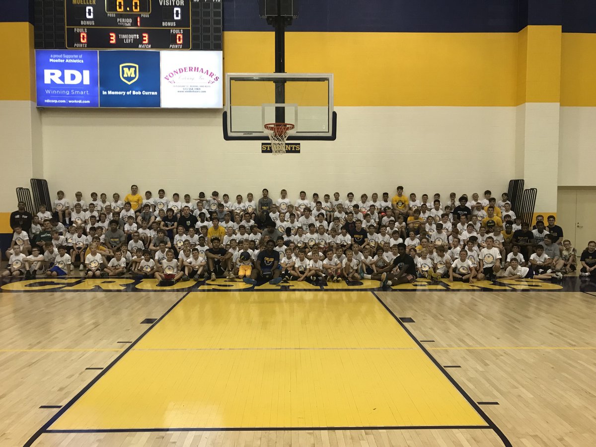 MoellerBBall's tweet photo. Getting ready to kickoff our final day of our 4th-6th grade camp!!! Excitement is in the air as Camp Championships are up for grabs this afternoon!!! #LetsGoBigMoe #BeRemarkable #4principles https://t.co/CRI7xKH33j