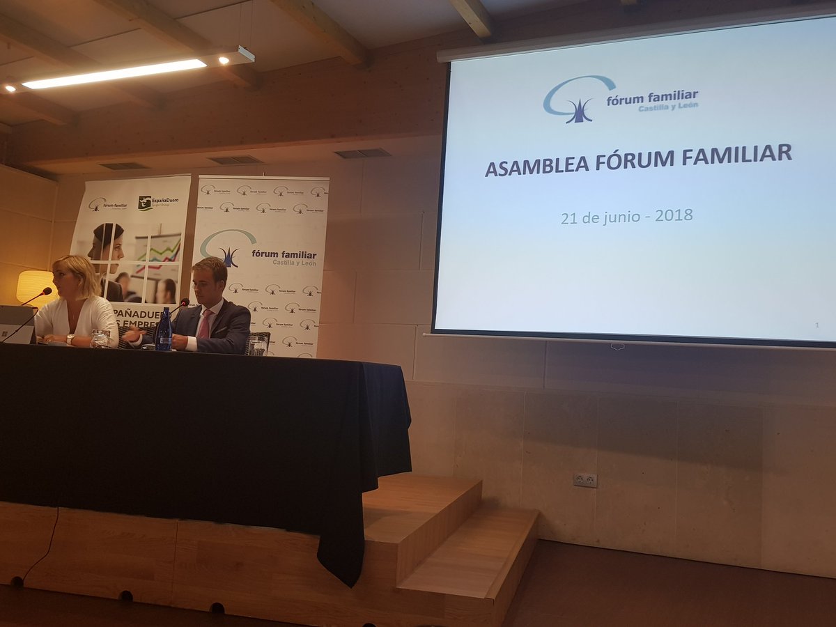 Hoy asamblea del forum familar. Enhorabuena al nuevo presidente Paco Iglesias y a Beatriz la presidenta saliente por la labor realizada estos dos ultimos años. #efcyl