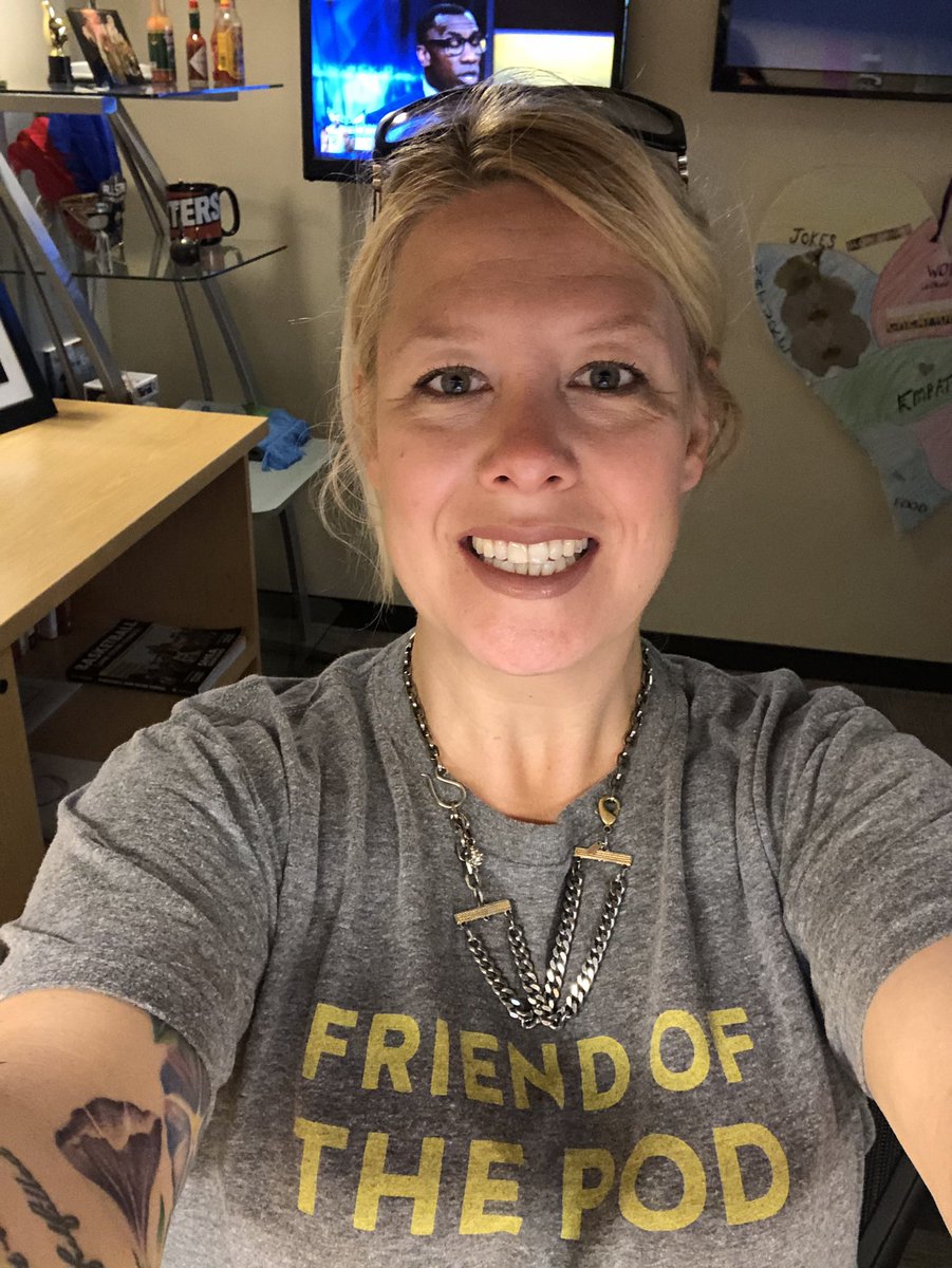 EmmaTweets's tweet photo. Rocking my @PodSaveAmerica t-shirt to work like I’m 12 and I’m seeing Debbie Gibson tonight. @crookedmedia #atlanta #freesheets @jonlovett https://t.co/kiQK1ciTWx