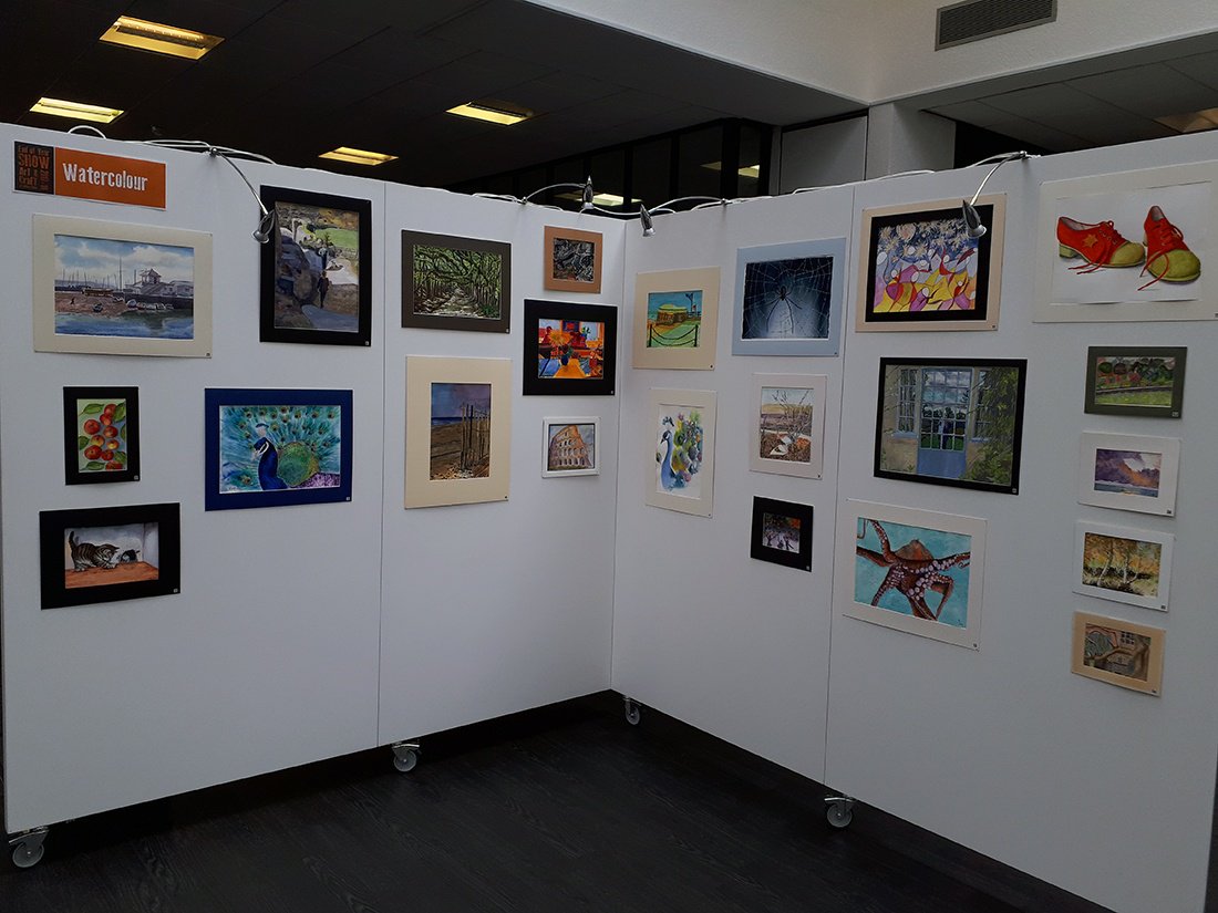 SuttonLibraries's tweet photo. Last chance to see some great art on display in our gallery on level 2 at Sutton Central Library. The students at @SuttonCollege are very creative. Pop along and visit it before 5pm Friday 22nd June. #suttonarts #art #photography #stainedglass #pottery https://t.co/4MLTffr21S