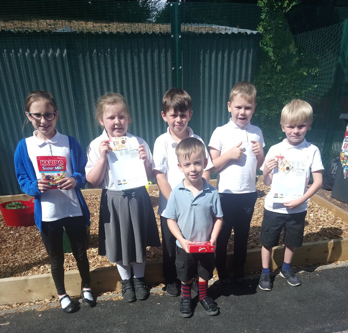 Here they are! Mrs Morrison's attendance superstars from Longlands Primary today, I am proud of you all. Thank you for our lovely assembly today.