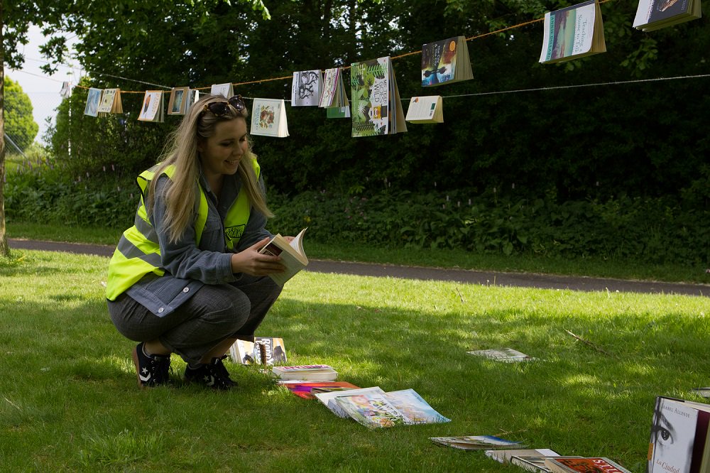 Festival2018's tweet photo. Check out these gorgeous images from @LibraryWalking for a Wild City. They're hosting 3 walks using books to map wildness around #Glasgow as part of #Festival2018 - book your spot now: https://t.co/Y8fJepxMuS
Photo credit: © Mhairi Law https://t.co/aPGSLWR9xX