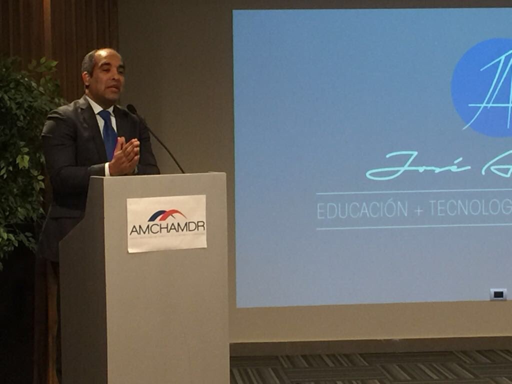 ITLARD's tweet photo. En este momento Rector José Armando Tavarez, participa en el Panel “Perspectiva del Sector Académico” en el lanzamiento del Programa de Renovación de Oferta Académica en Áreas de las Tecnológicas de la Información y Comunicación (PROATIC) https://t.co/Z9TxHjR8Tg