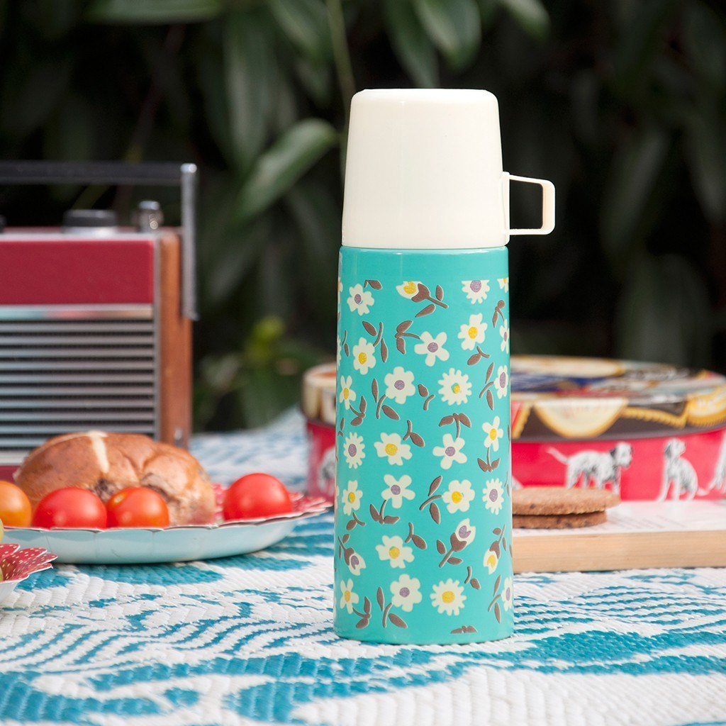 #NationalPicnicWeek is in full swing! Here's one of our fave flasks at the moment > bit.ly/2MKsWcQ 🌼  #exeter