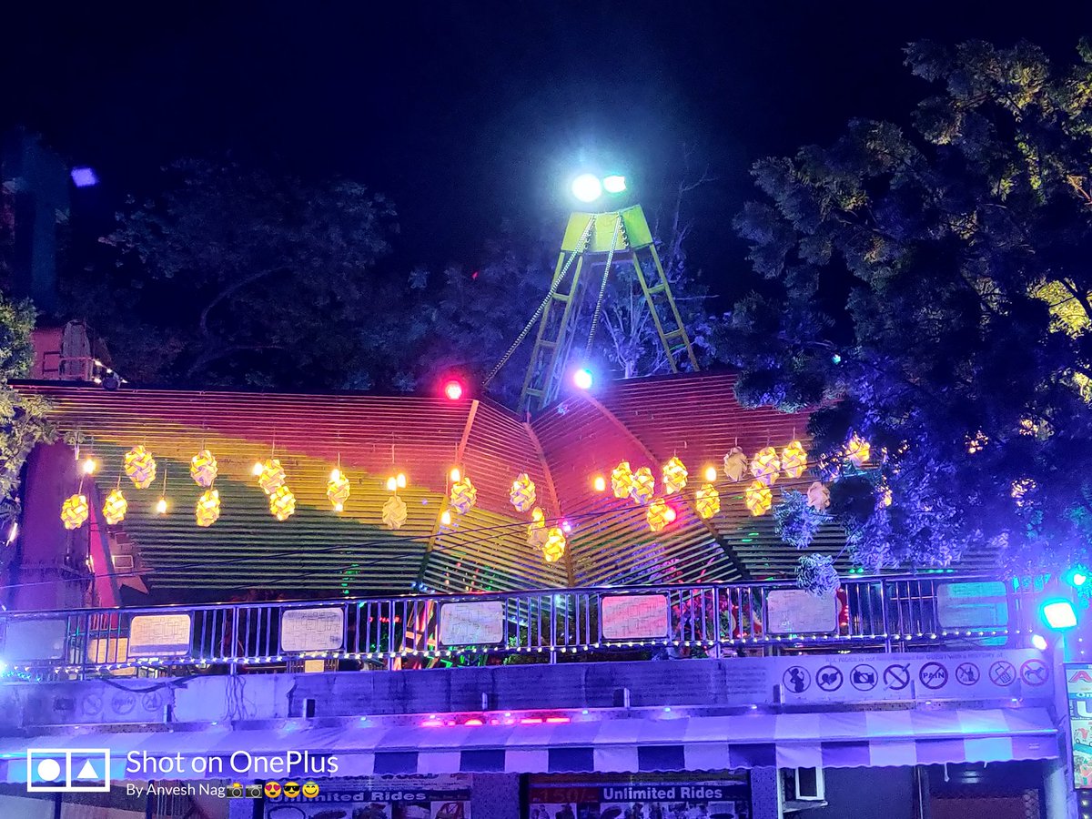 anvesh_nag's tweet photo. ➡️#KankariaLake🌊 #NightTimes🖤 #beautifulplacetobe🌎 😱❤️🖤💜 #ShotOnOnePlus6📷📱🖤💜💓 #LoveLowLightPhotography📸📷💜🖤❤️ #Ahmedabad_diaries📓😎🤩😱 #NeverSettle😇😱😱 https://t.co/C66VdRa5Bj