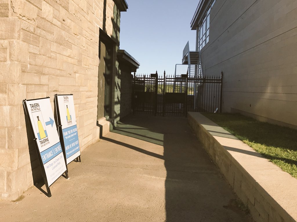 Chris Straka tweet media