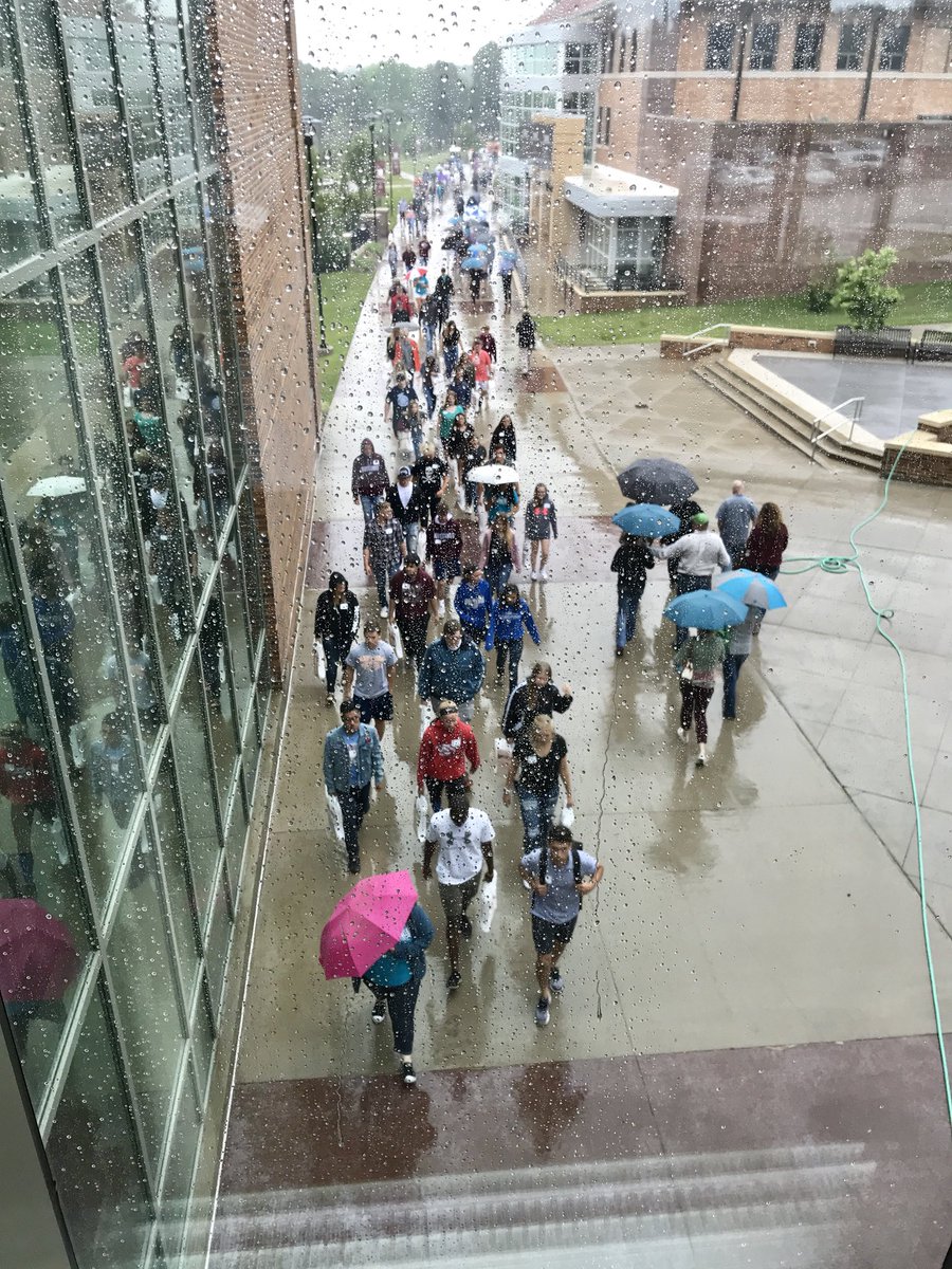 MsideAdvising's tweet photo. @MorningsideEdu students for days! #WelcomeToCampus #MSide22 https://t.co/B8ZsPvDzW5