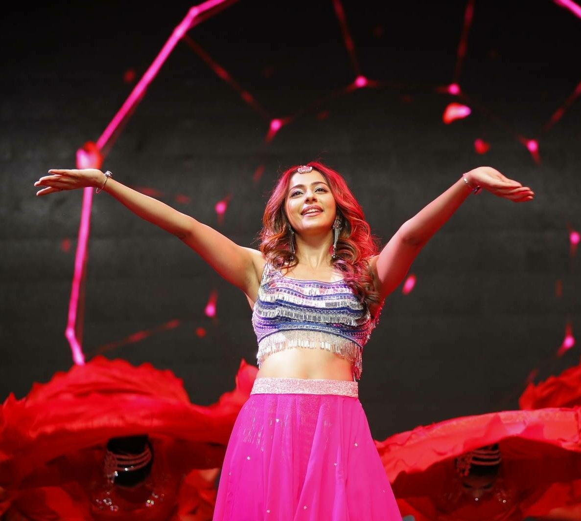 Rakul Preet Fans tweet media