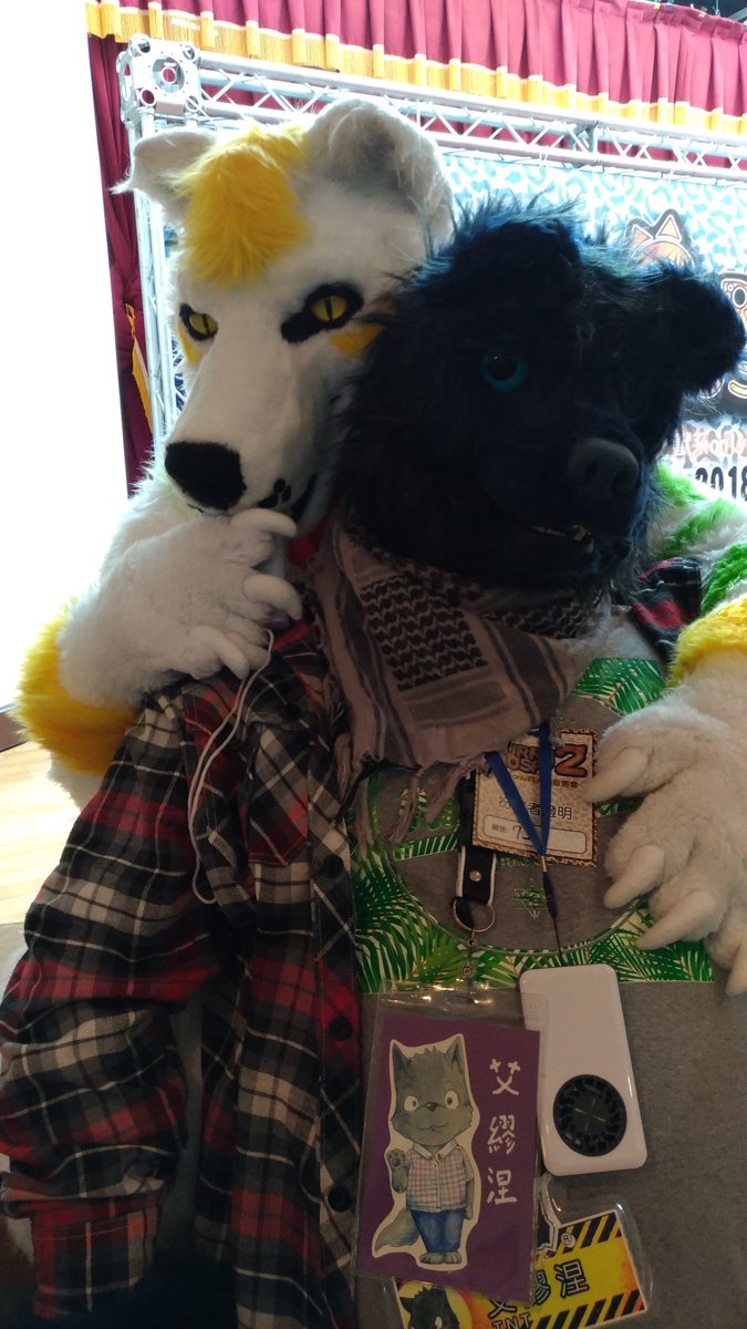 @heulendenmond
#Furrymosa2