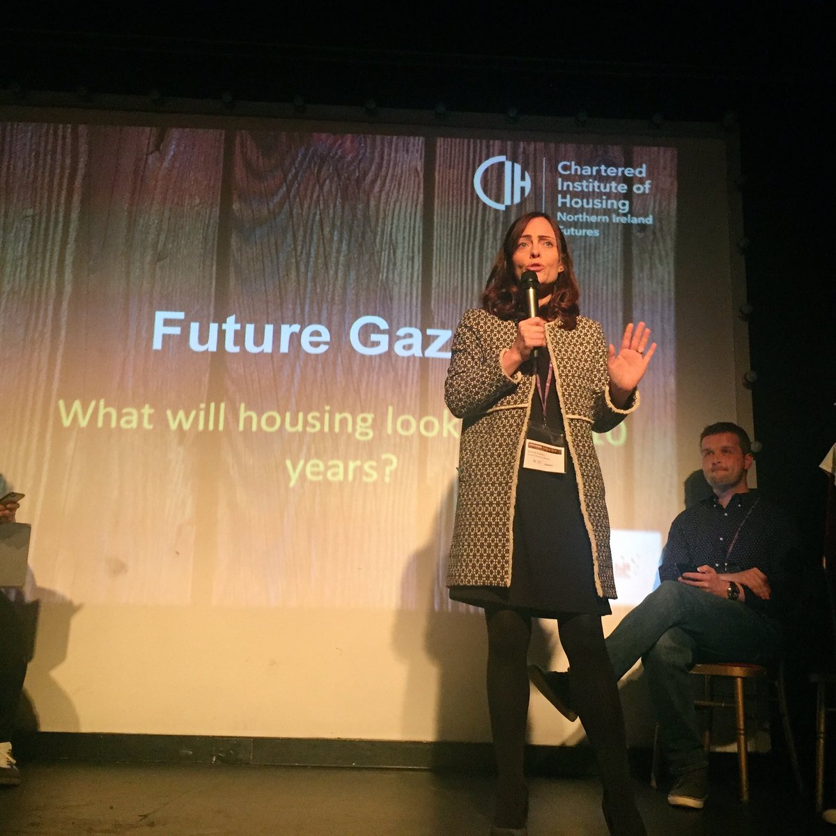 NicholaMallon's tweet photo. Lots of excitement &amp; enthusiasm to really transform housing &amp; people’s lives over the next 10 years @CIHFuturesNI #HousingFest18 
@eviecopland was spot on #RoxabellaDraws star gazing image perfectly captures #HousingFest18 #FutureGazing https://t.co/oGe27tXGpw