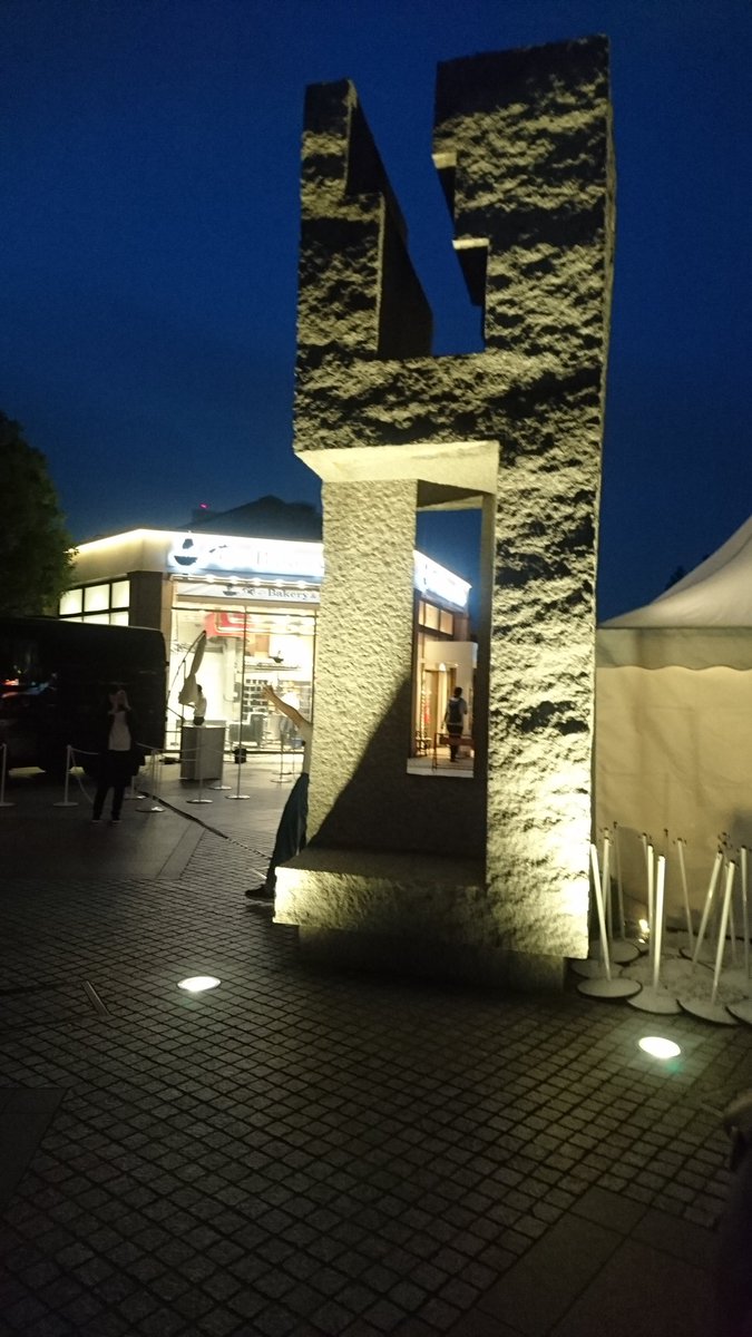 bsckogachan's tweet image. 本日もお稽古でした！
1つ1つしっかりと！！
伝えます！ご予約待ってますよ！

先日の東京の時、一人であの恵比寿ガーデンプレイス時計広場に行ってました！
なんかのイベントやってて全然雰囲気なかったです！😨
#タった #3like #紫陽花 #よく見るとテニラビ中でイヤホンしてる
#玉木宏さん好きでした