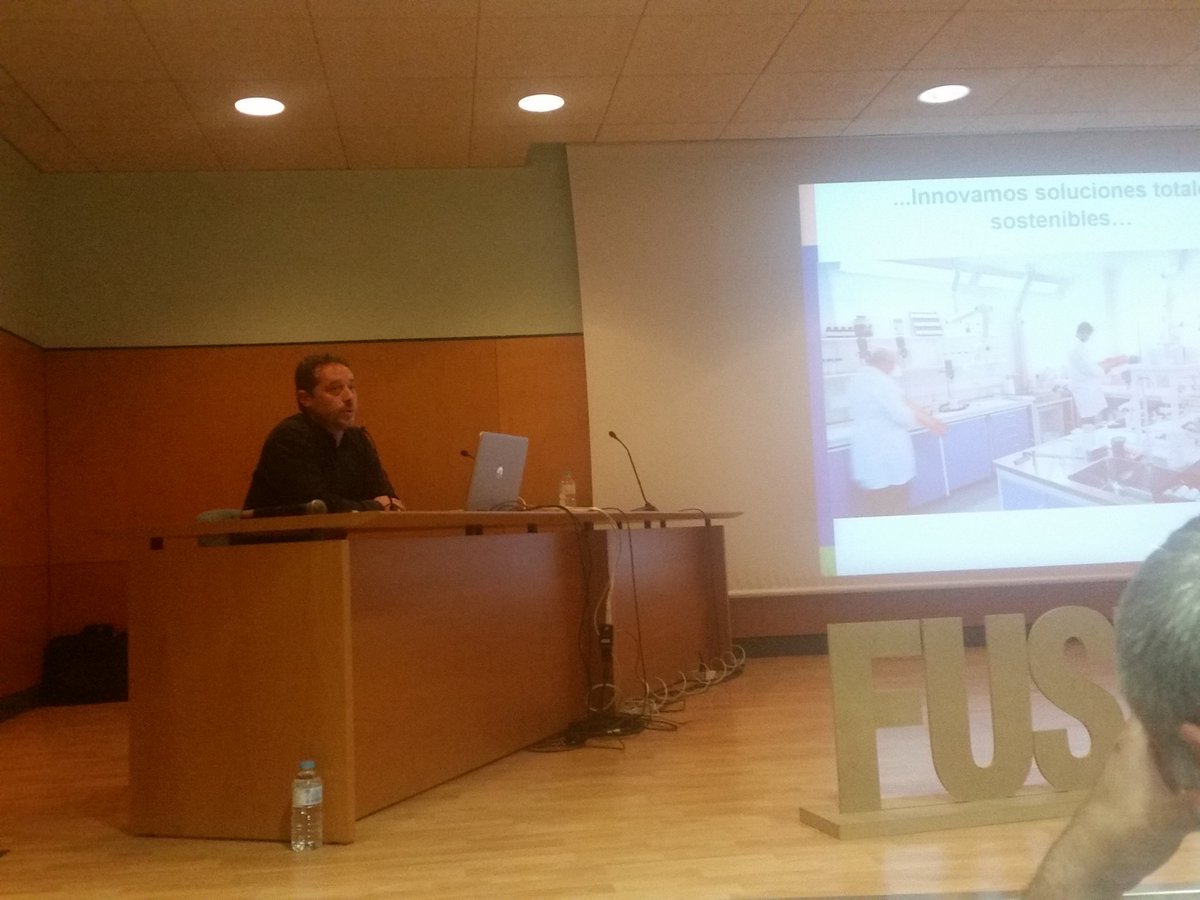 Lignomad (@lignomad) on Twitter photo Presentaciones de empresas y entidades. Bona Iberia. @EPSEB_UPC <a href="/GremiFustaMoble/">Gremi Fusta i Moble</a> #fusta #madera #parquet Presentaciones de empresas y entidades. Bona Iberia. @EPSEB_UPC <a href="/GremiFustaMoble/">Gremi Fusta i Moble</a> #fusta #madera #parquet