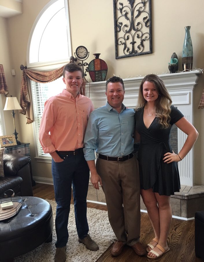 libbylu082's tweet photo. Happy Birthday to my amazing dad! ❤️ https://t.co/mDKmOpcyVs
