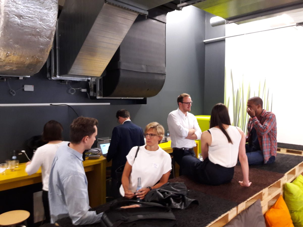 dbmindbox's tweet image. Teil 1 im @porscheLab war schonmal super. Jetzt freuen wir uns auf die Abendveranstaltung @FactoryBerlin!  #digilabscommunity #labaward #dbdigital #Innoyou #digilabs