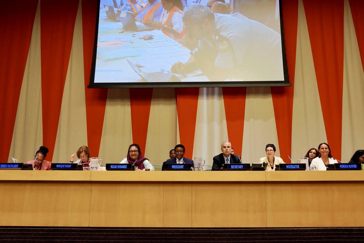 Connecting_biz's tweet photo. Want to participate in the discussion at UN #ECOSOC panel on strengthening local capacities? CBi represented by Morika Hunter from @FBDRC .Submit your questions https://t.co/DDxmIvmfIT with p/w HAS2018 and watch the panel at https://t.co/CPZwWDuApi #ECOSOC_HAS2018 https://t.co/G4w1gJGkPF